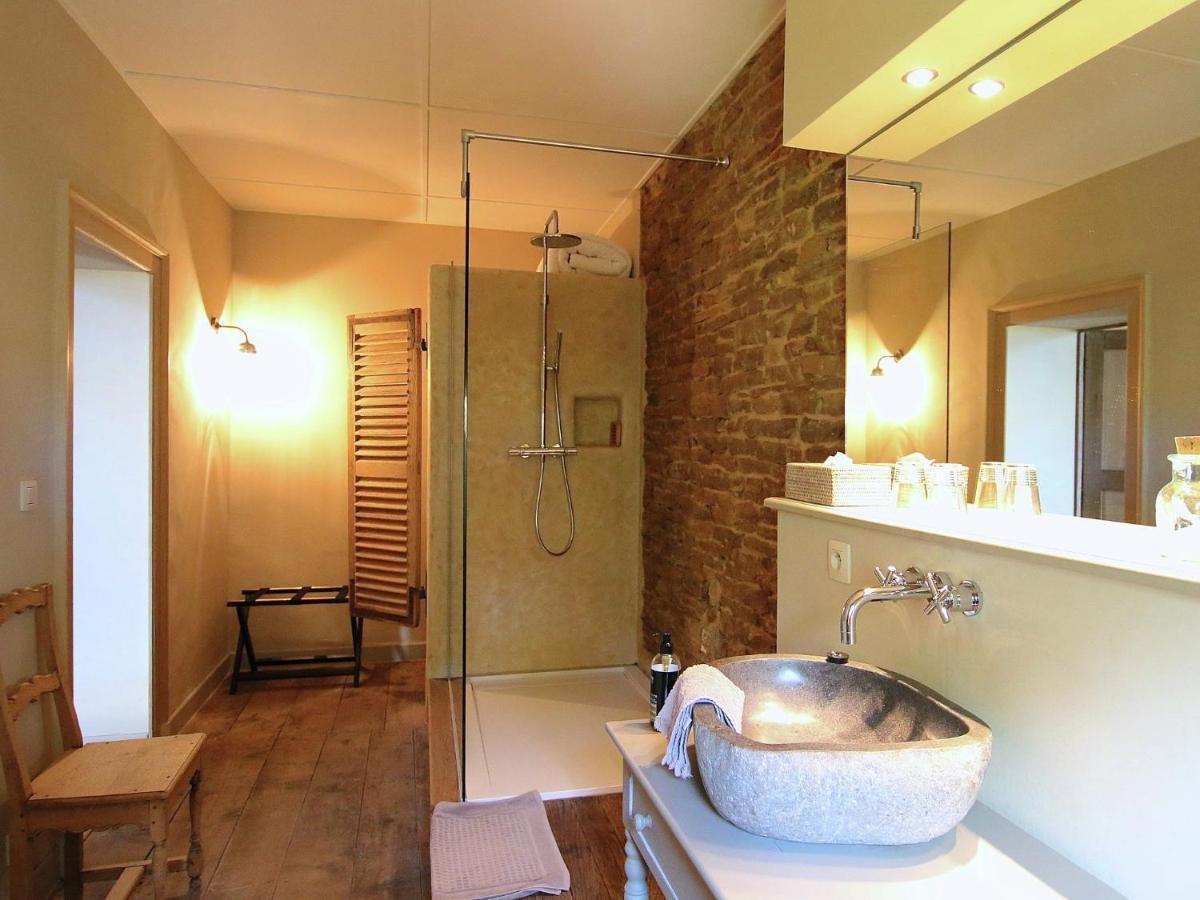 Unique Holiday Home In Virton With Jacuzzi Latour Eksteriør billede