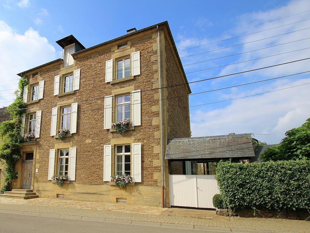 Unique Holiday Home In Virton With Jacuzzi Latour Eksteriør billede