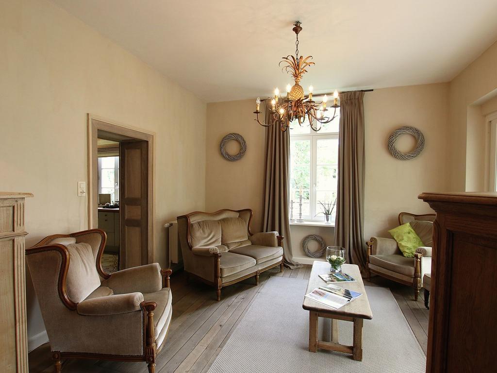 Unique Holiday Home In Virton With Jacuzzi Latour Eksteriør billede