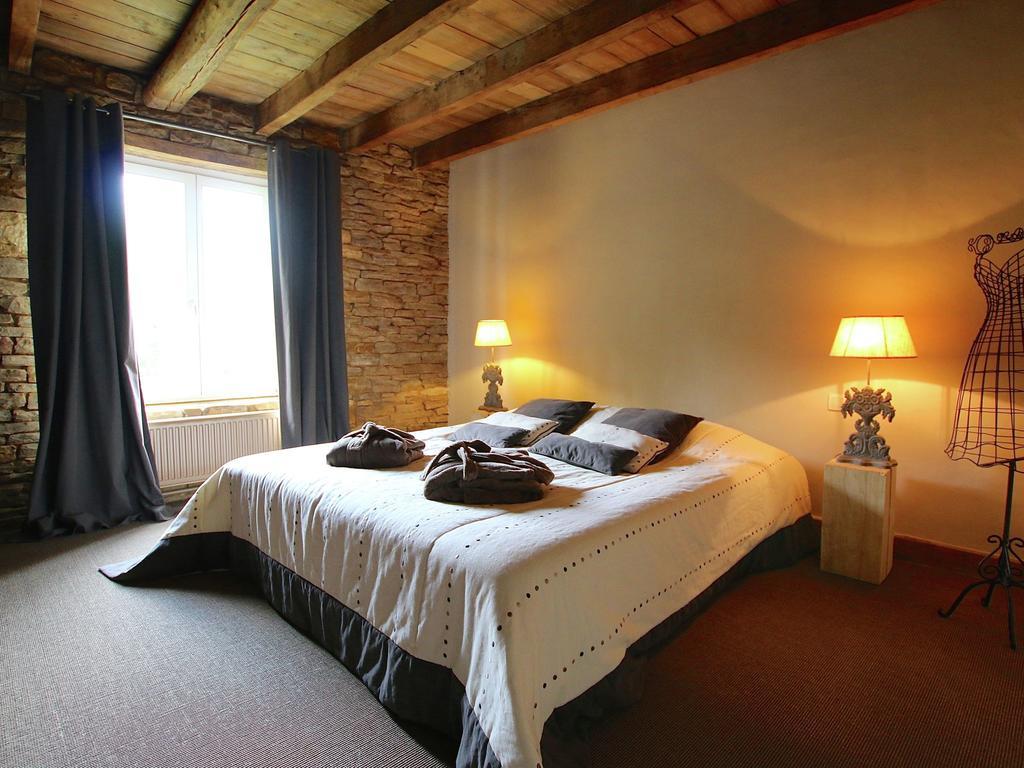 Unique Holiday Home In Virton With Jacuzzi Latour Eksteriør billede